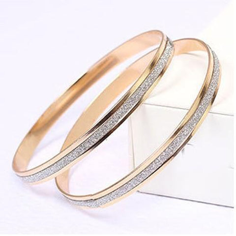 2-in-1 shimmering bangle set