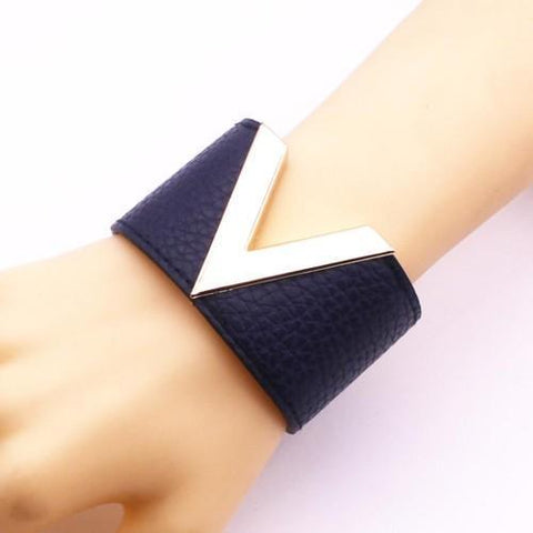 Fashionable mulit-pattern leather bracelets