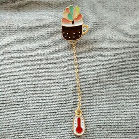 Adorable plant-shaped brooch