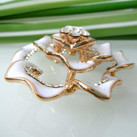 Rose-shaped crystal rhinestone brooch