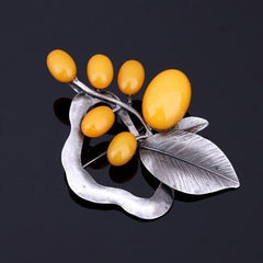 Unique vintage leaf-shaped brooch