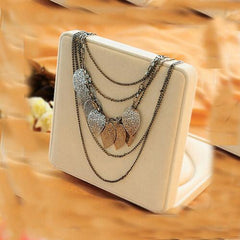 Multilayer Necklace With Leaves