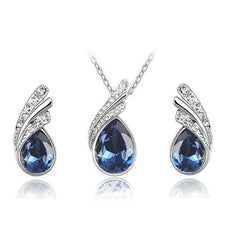 Crystal rhinestone pendant & earrings jewelry set